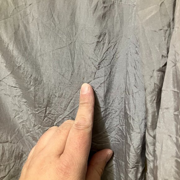 Boden Limited Edition Women's Grey V-Neck Ruffle Accent Silk Blend Blouse US 6 - Picture 3 of 6